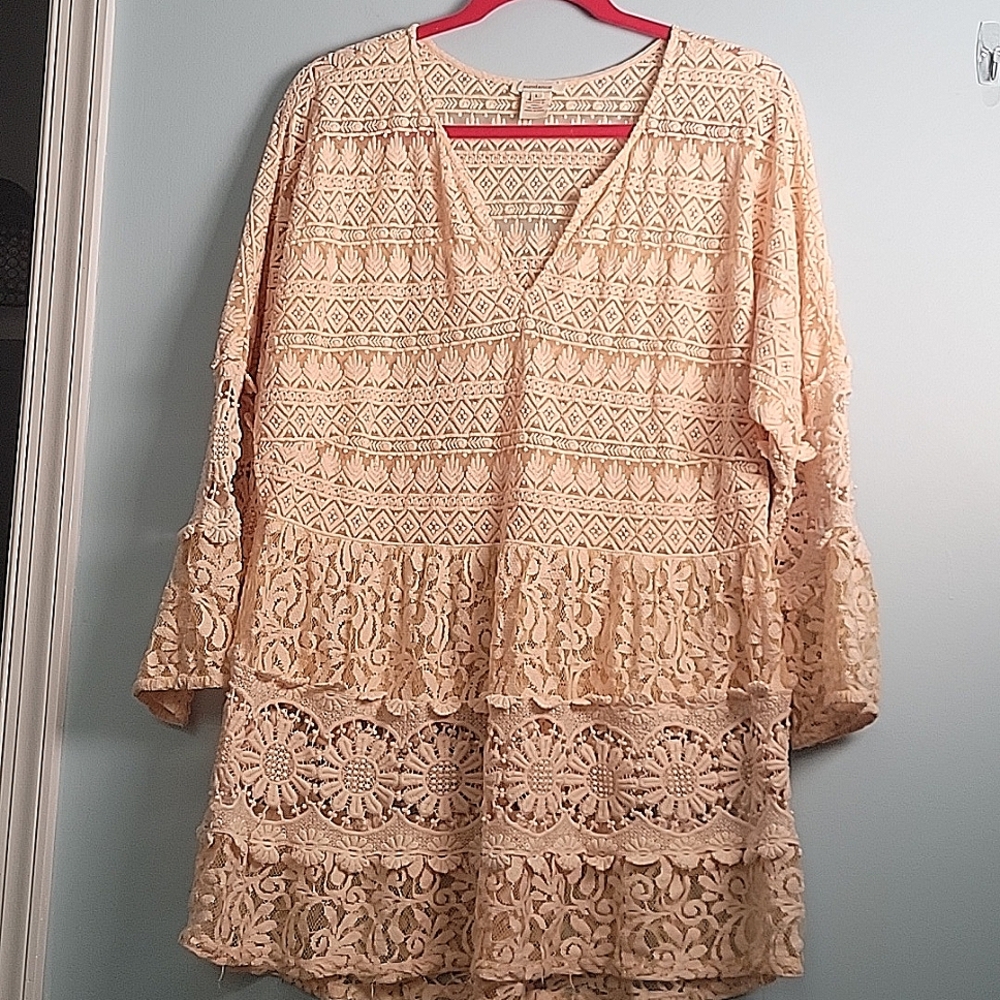 Sundance lace tiered Tunic Top V1